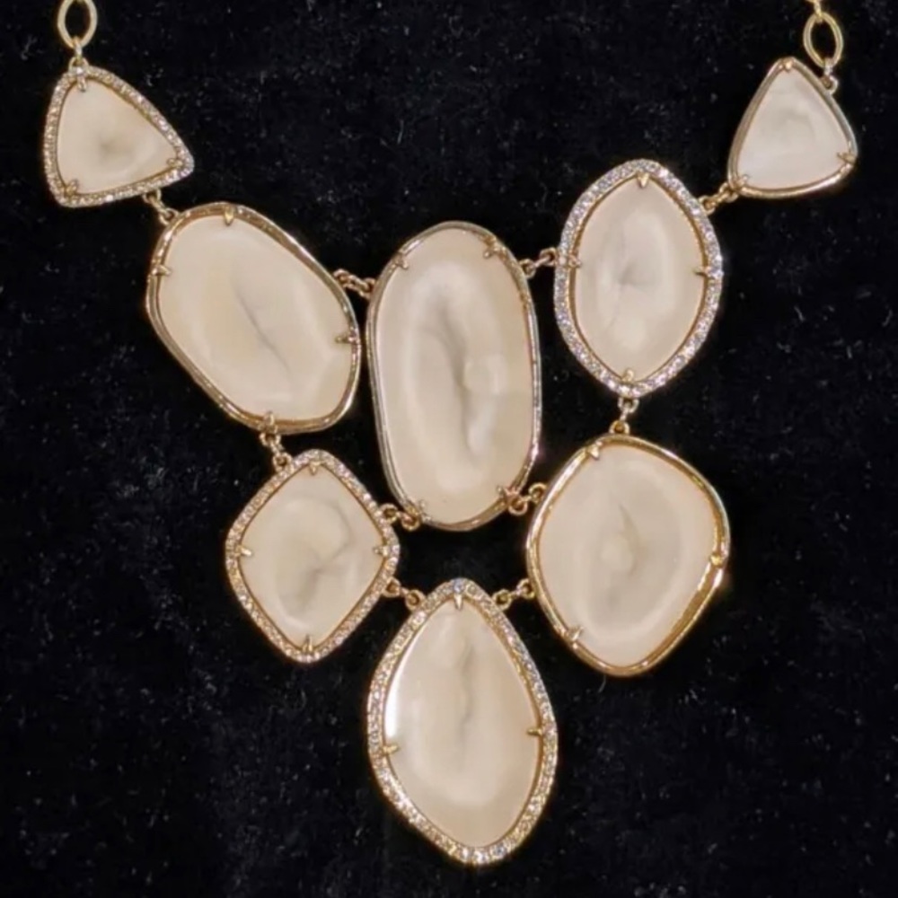 Stella and Dot Fiona Bib Necklace